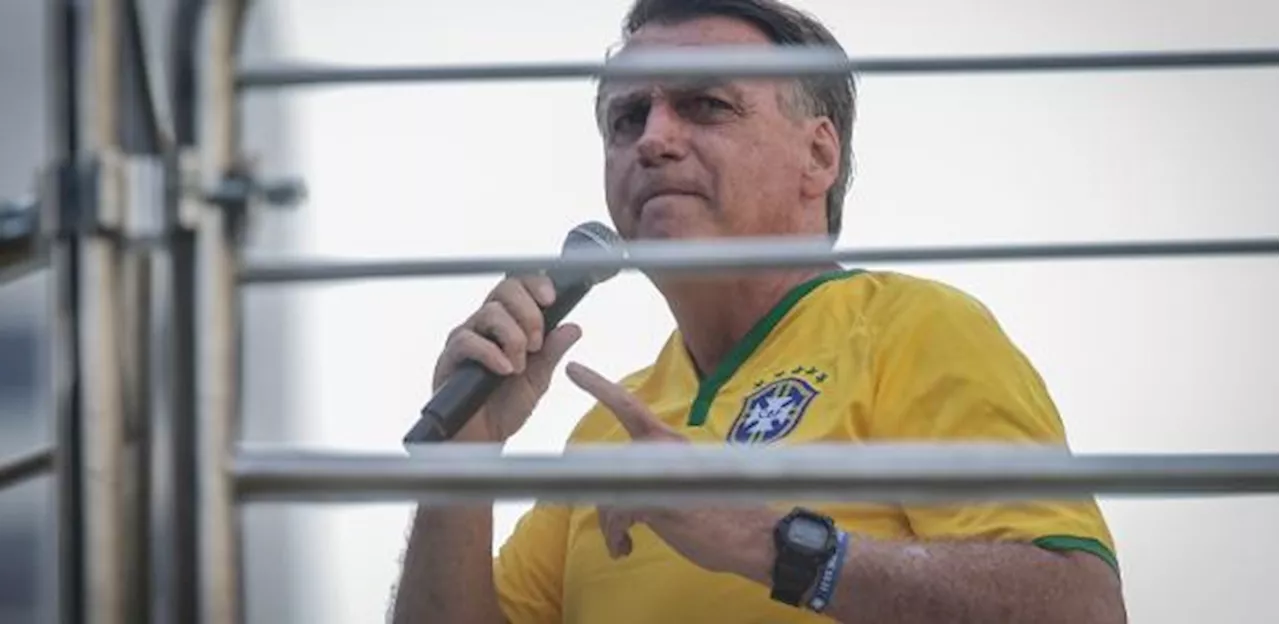 Em Copacabana, Bolsonaro age à maneira do punguista de praia