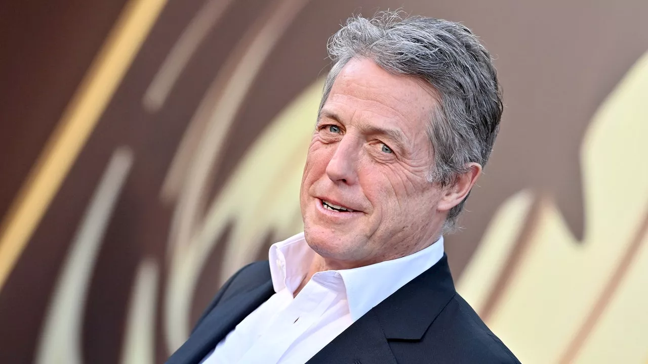 Hugh Grant explique pourquoi il a dû accepter de signer un accord avec le Sun