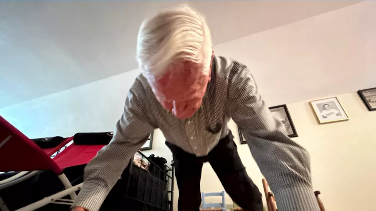 At 93-years-old, this man does over 1,000 pushups a day