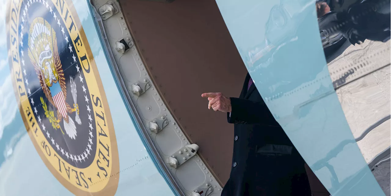 An Bord der Air Force One wird eifrig gestohlen
