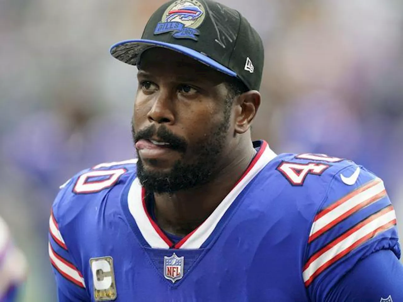 Von Miller (Nfl) dei Buffalo Bills si consegna alla polizia: «Ha picchiato la moglie incinta»