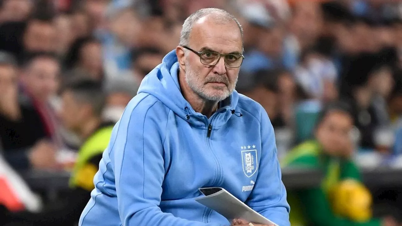 'Son todas mías': Marcelo Bielsa habló de la chance de convocar a Luis Suárez y Edinson Cavani