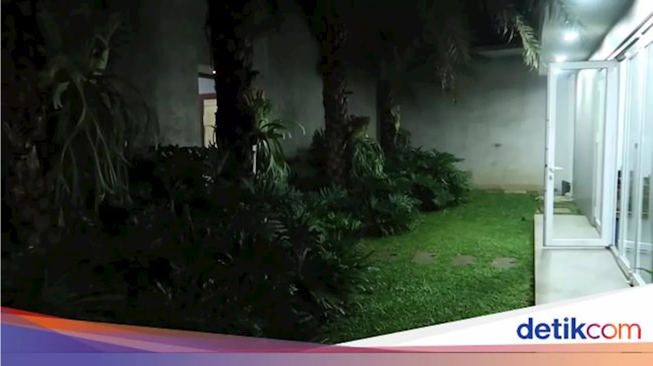 Mengintip Bedanya Rumah Dewi Sandra dan Sandra Dewi