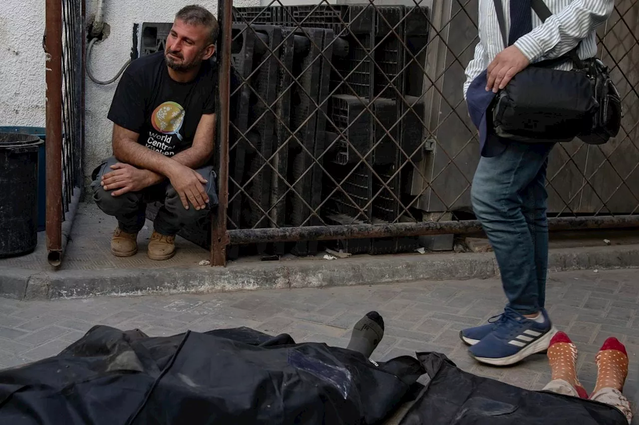 La Media Luna Roja palestina recupera los cuerpos de los trabajadores humanitarios de WCK