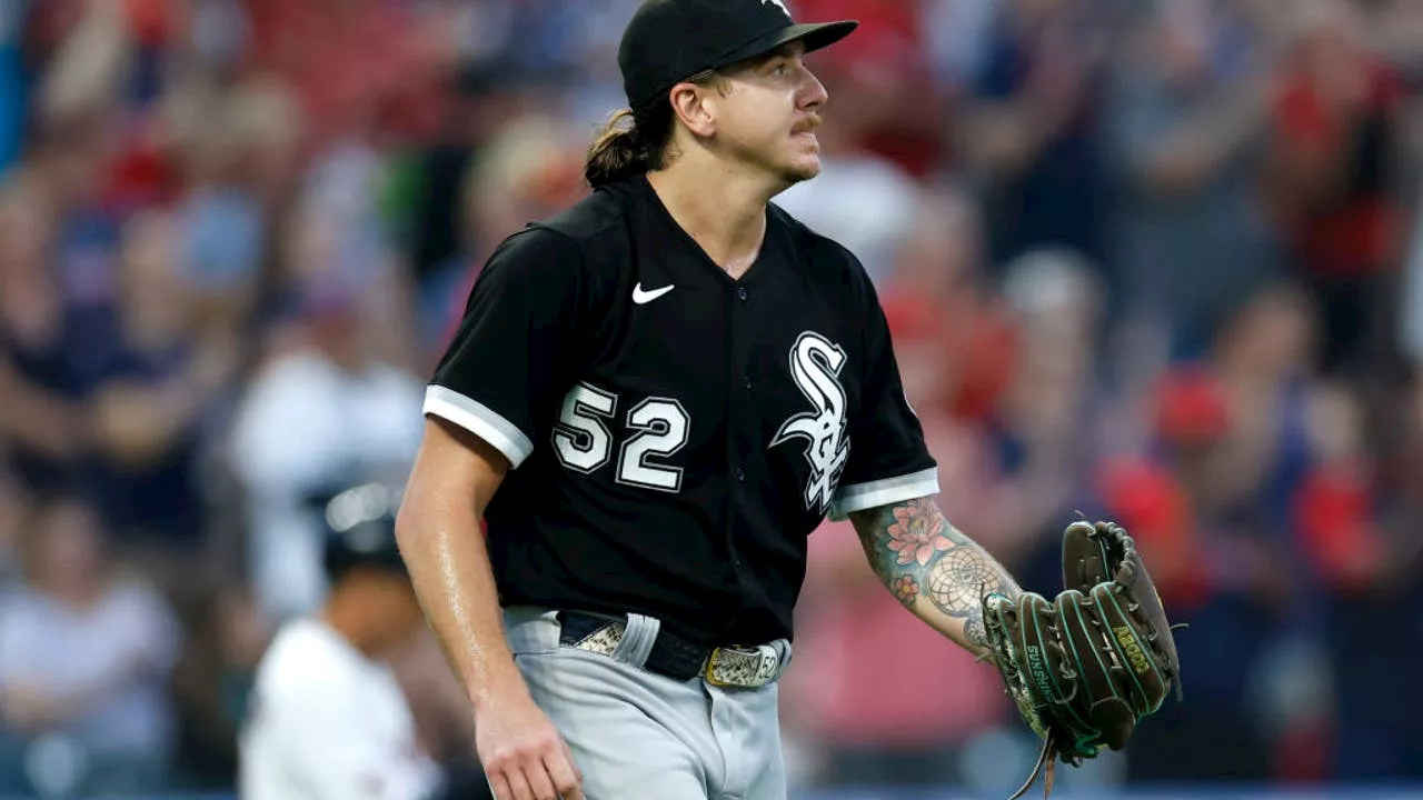 Reports: Chicago White Sox to re-sign Mike Clevinger, add experience to the starting rotation