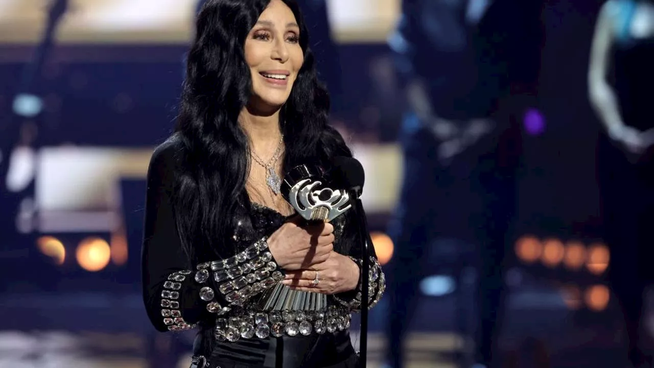 Cher Opens Up About Career Hardships While Receiving iHeartRadio Icon Award