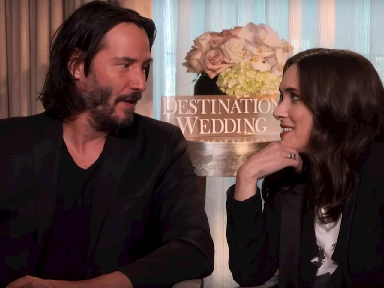 'Sposato a mia insaputa da 30 anni con Winona Ryder'. Lo strano caso di Keanu Reeves