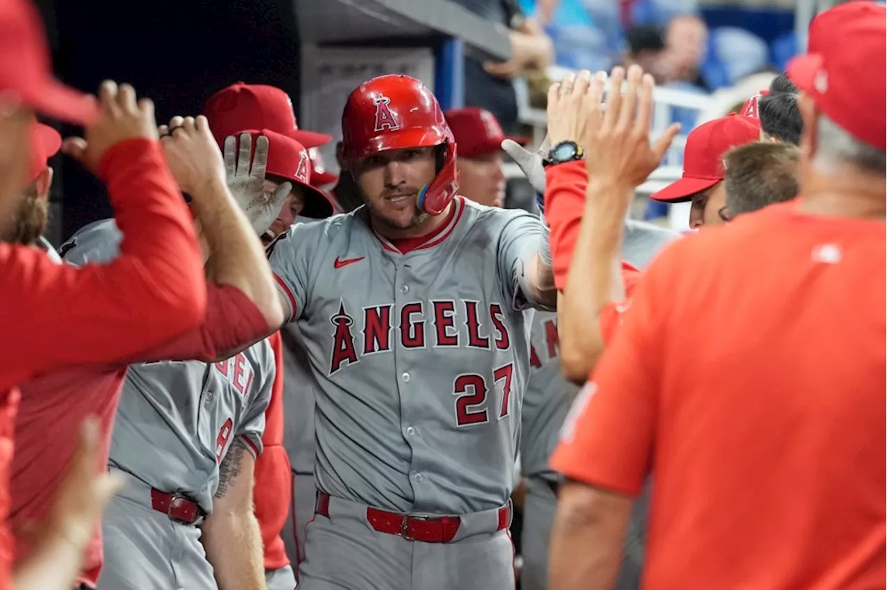 Mike Trout’s 2 homers lead Angels to comeback victory over Marlins