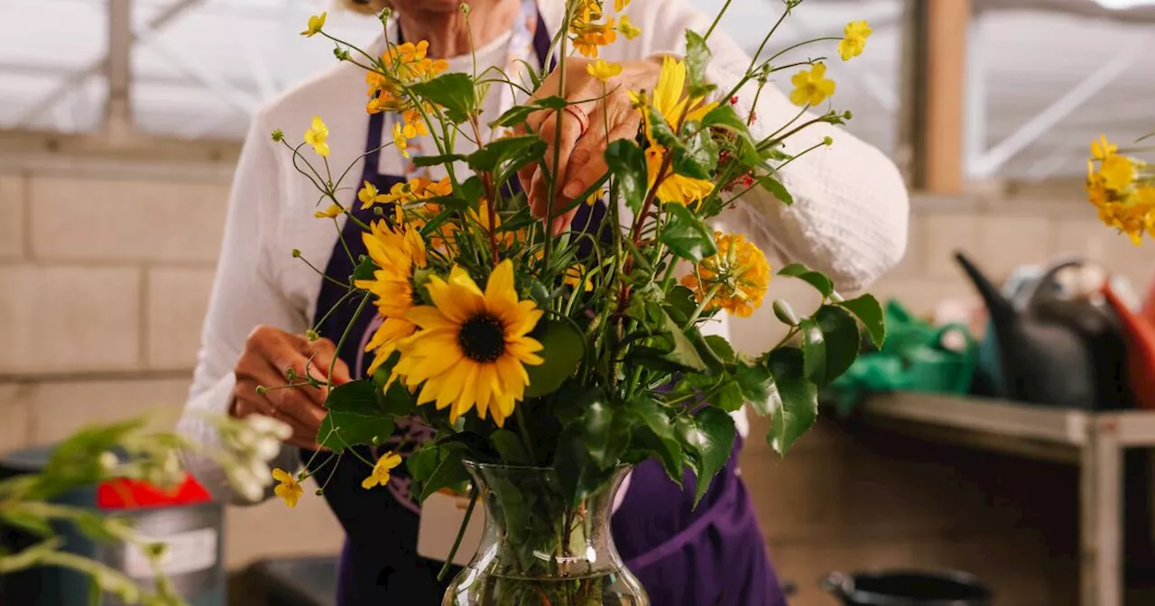 15 best native plants to grow in your yard if you also want fragrant bouquets