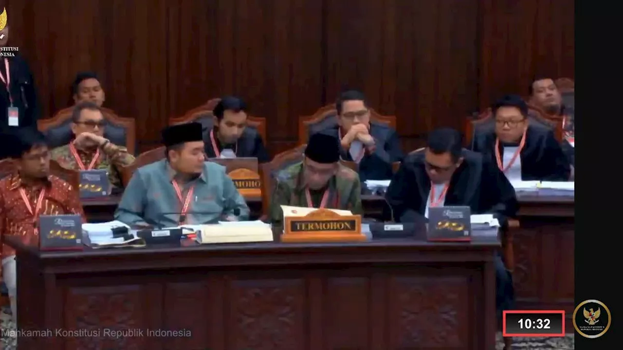 Ketua MK Tegur Ketua KPU Saat Sidang Sengketa Pilpres: Pak Hasyim Tidur Ya?