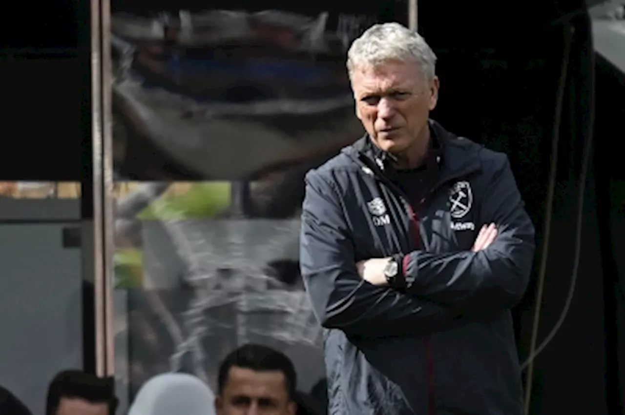 Moyes urges West Ham fans to lay-off struggling Phillips