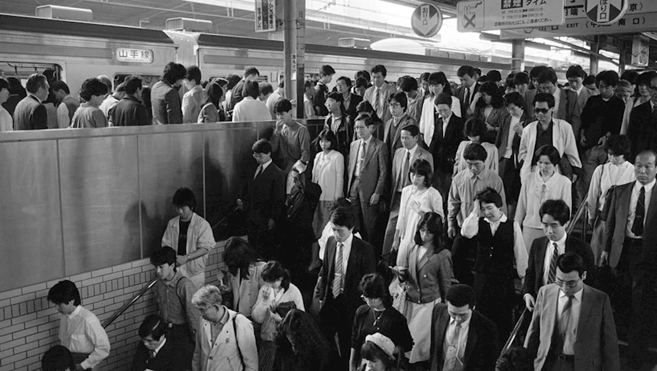 Une série japonaise convoque les excès des années 1980 pour réfléchir au présent