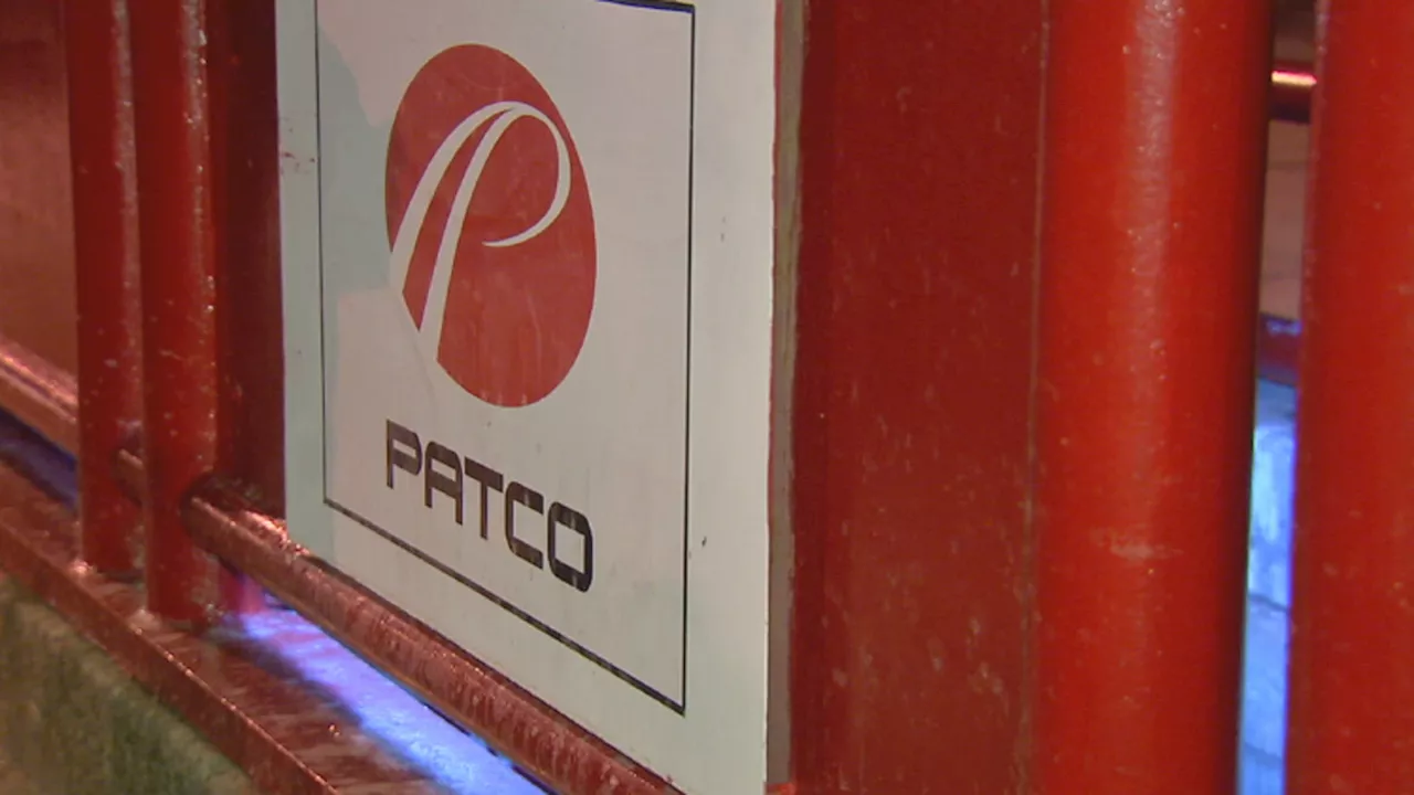 ‘Good Samaritan' stabbed at Center City PATCO station after helping woman, police say