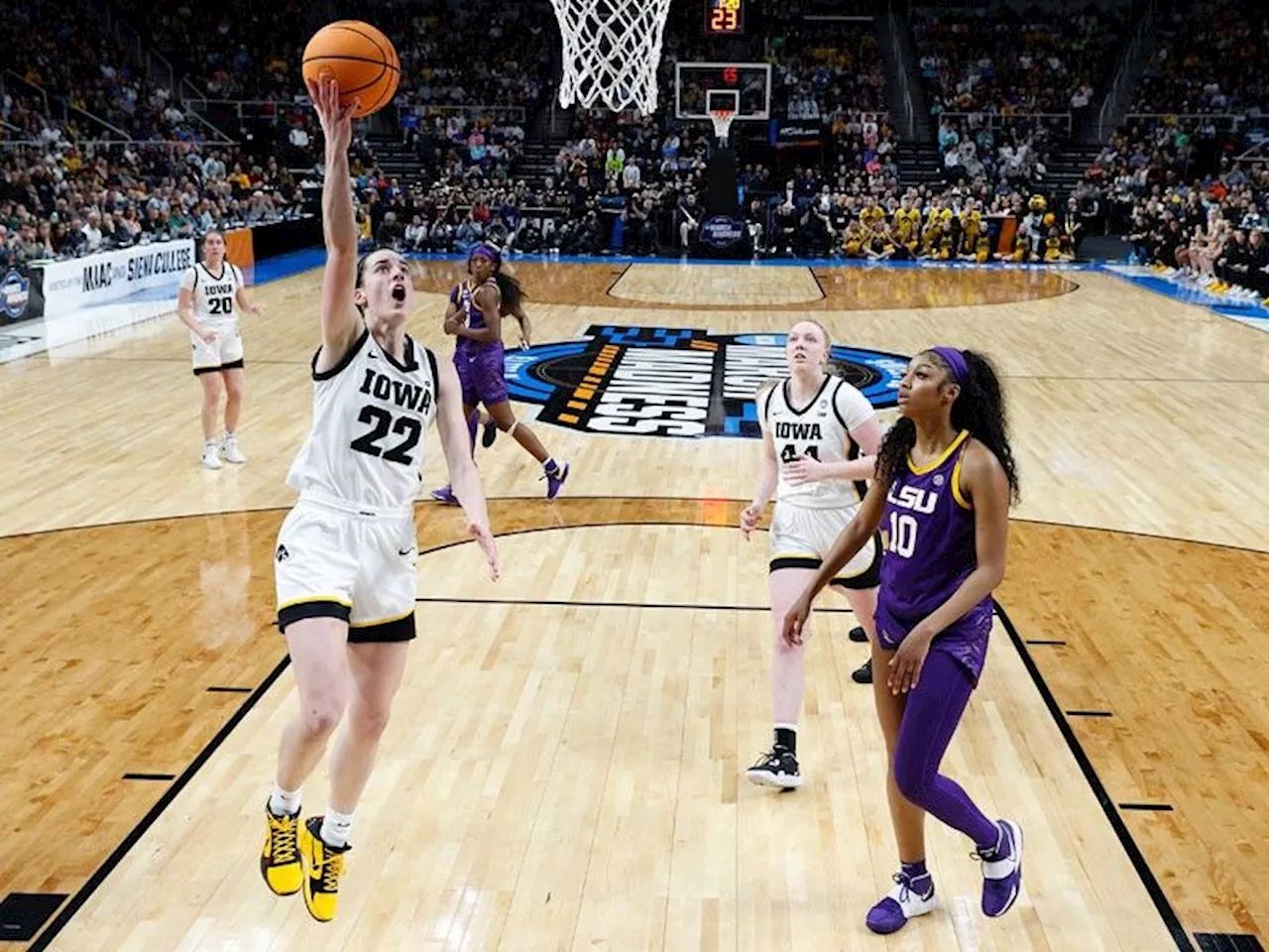 US college sensation Caitlin Clark drops 41 points to lead Iowa past LSU Tigers