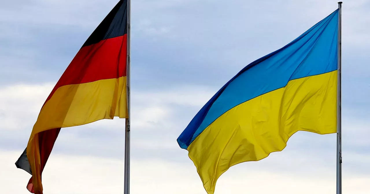 Germany to support Ukraine with 180,000 artillery shells via Czech initiative