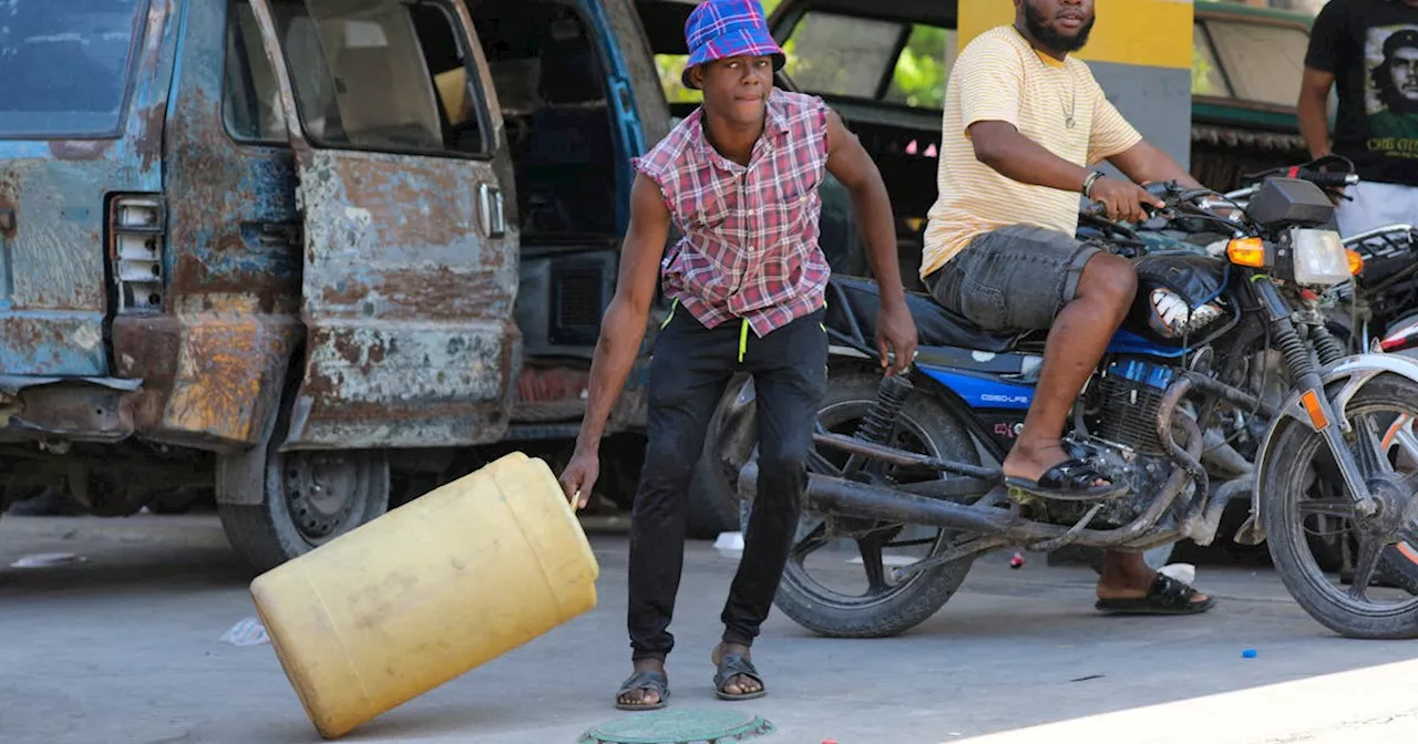 Thousands Flee Haiti's Capital Amidst Conflict and Chaos