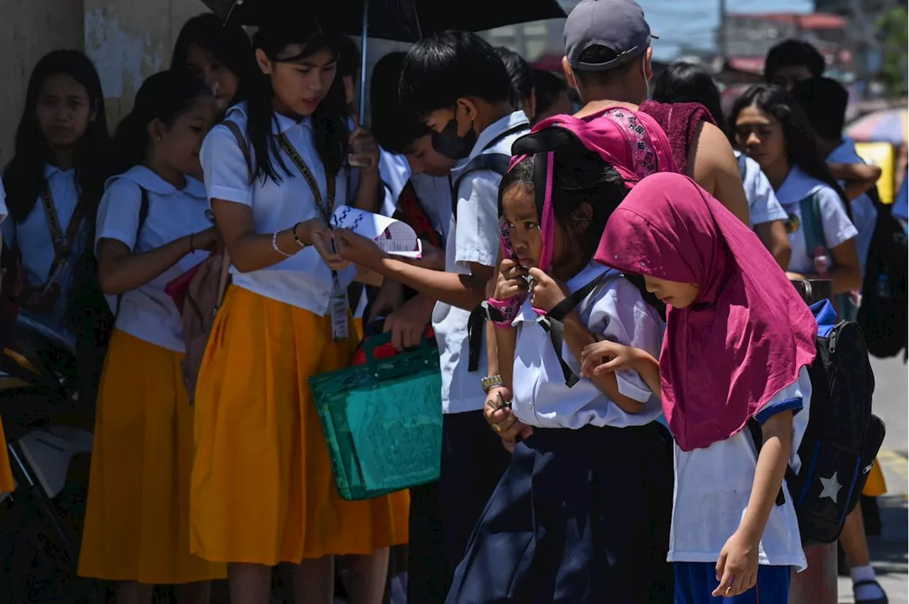 Hundreds of Philippine schools suspend classes over extreme heat danger; prompts online classes