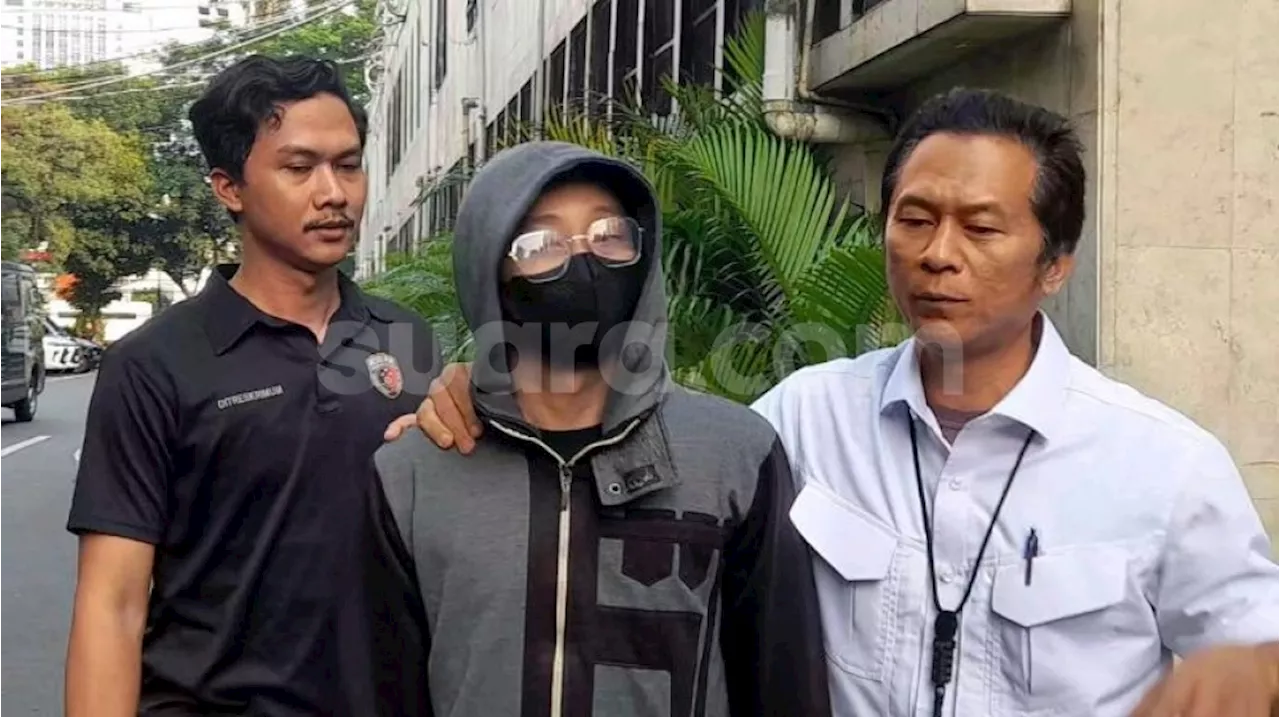 Petugas Damkar Jaktim Tega Cabuli Balitanya hingga Pipisnya Sakit, Tampangnya Melas usai Ditangkap Polisi