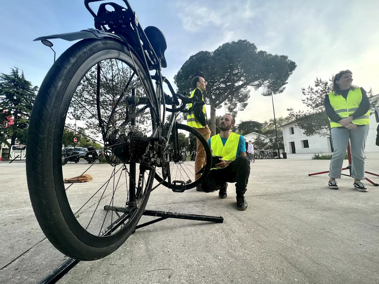 Bordeaux : l’Arkéa Arena, Vélo-Cité et le Crédit mutuel proposent l’opération « Mon concert à vélo »