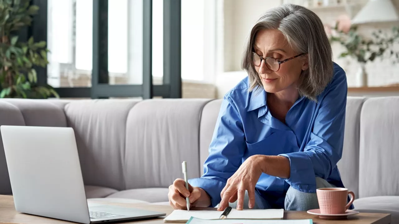 Mothers' Pension Pots Are Likely to Be Worse Off, Study Shows