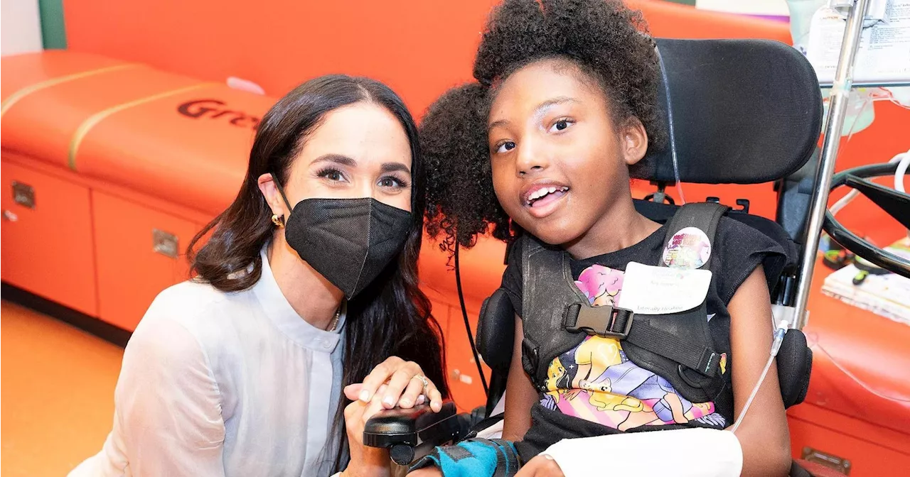 Meghan Markle Reads to Patients at Children's Hospital Los Angeles