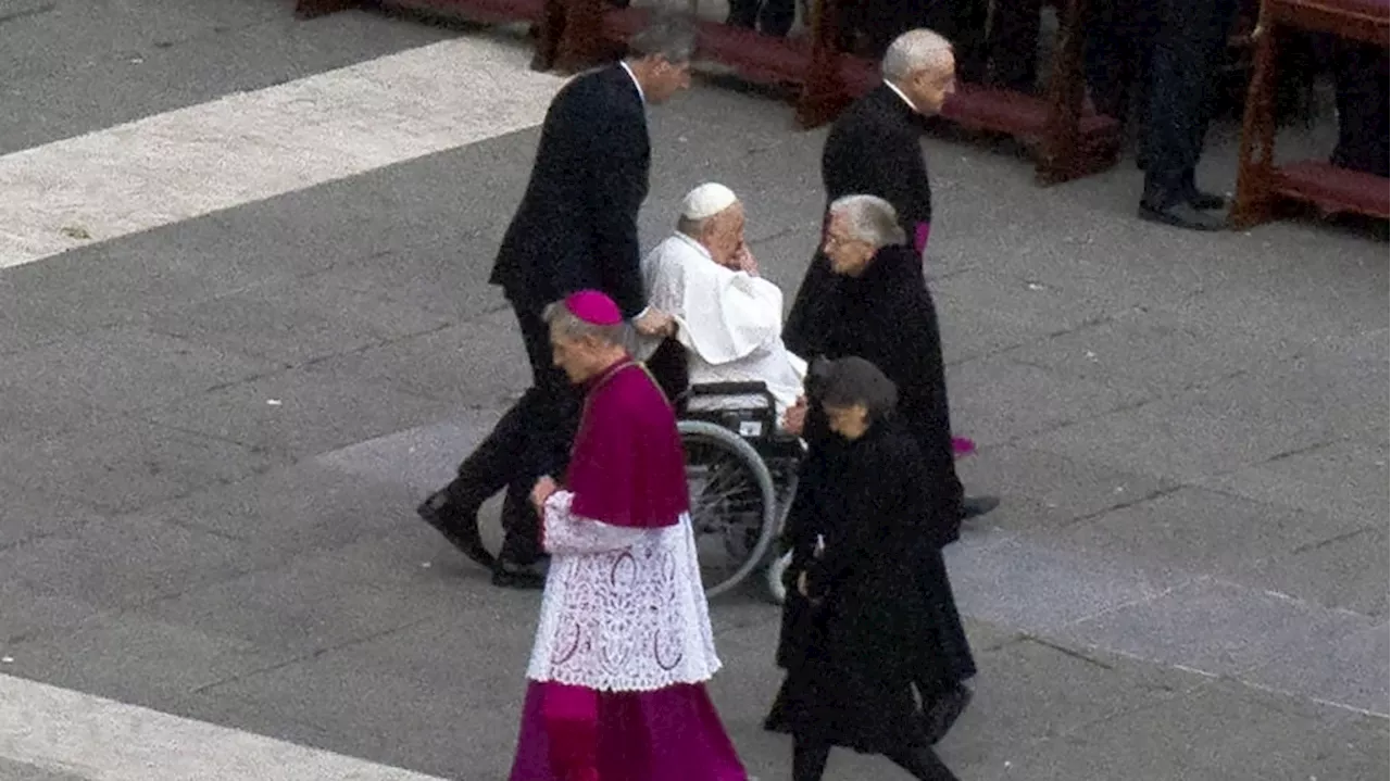 Papa Francesco: «Da padre Georg Gaenswein mancanza di nobiltà e umanità»