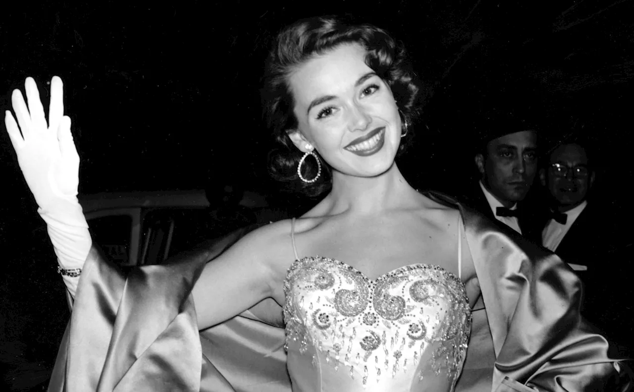 Barbara Rush, prolific actress known for ’50s melodramas, dies at 97