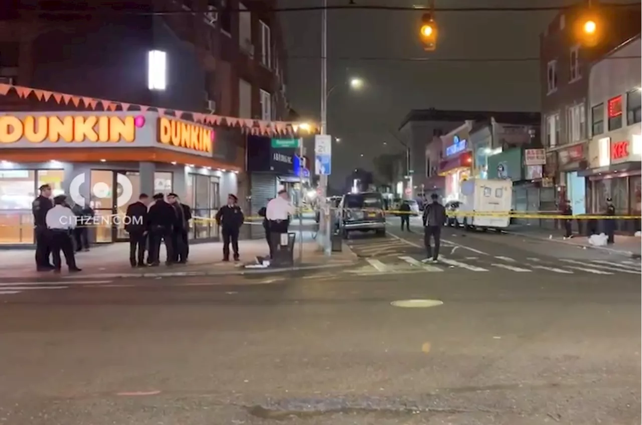 Queens police shoot and kill knife-wielding man after he fought with woman: cops