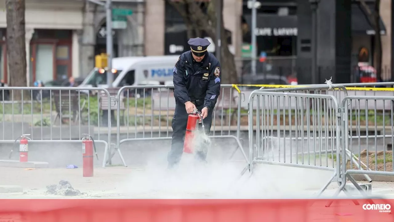 Morreu o homem que se imolou em frente ao tribunal onde Donald Trump estava a ser julgado