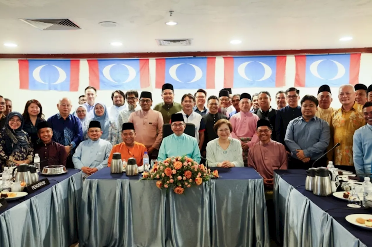 Anwar says Sabah PKR to discuss leadership crisis tomorrow