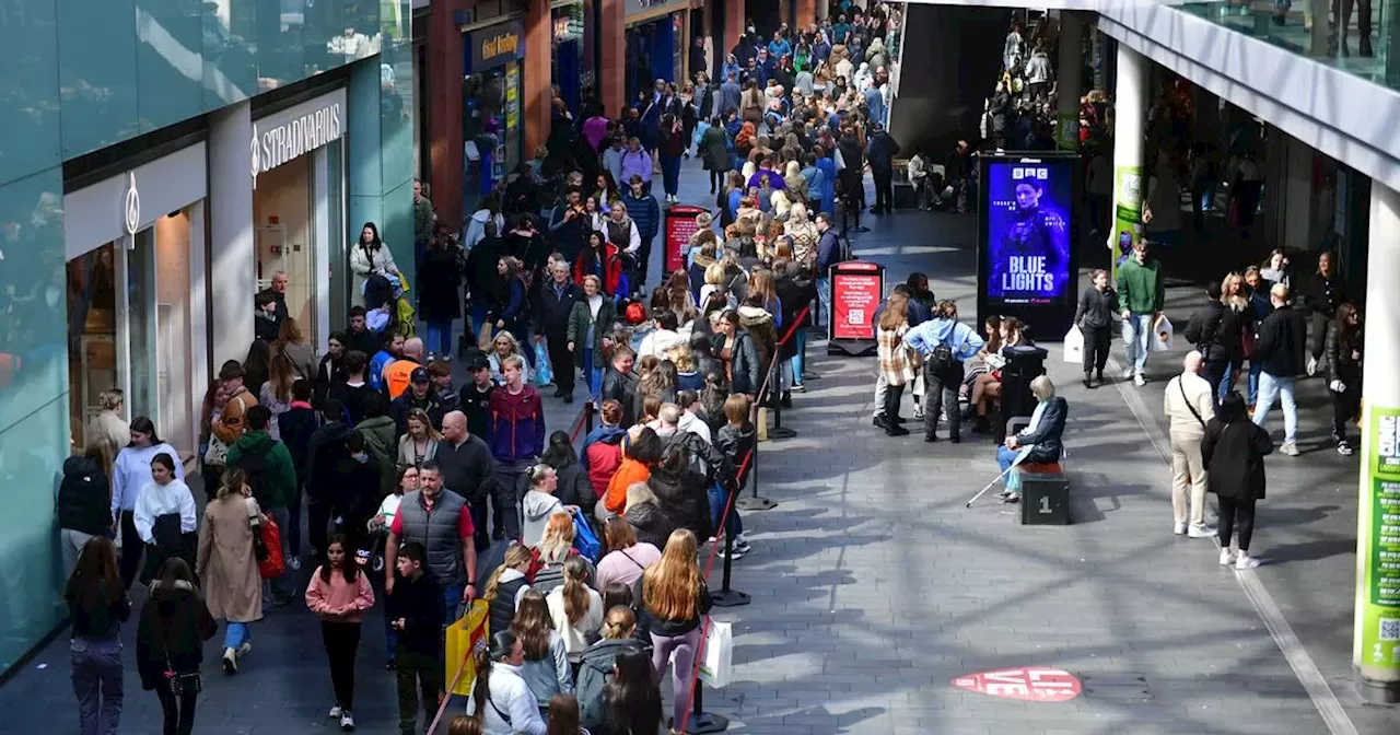 Huge queues form in Liverpool ONE for SHEIN pop-up store