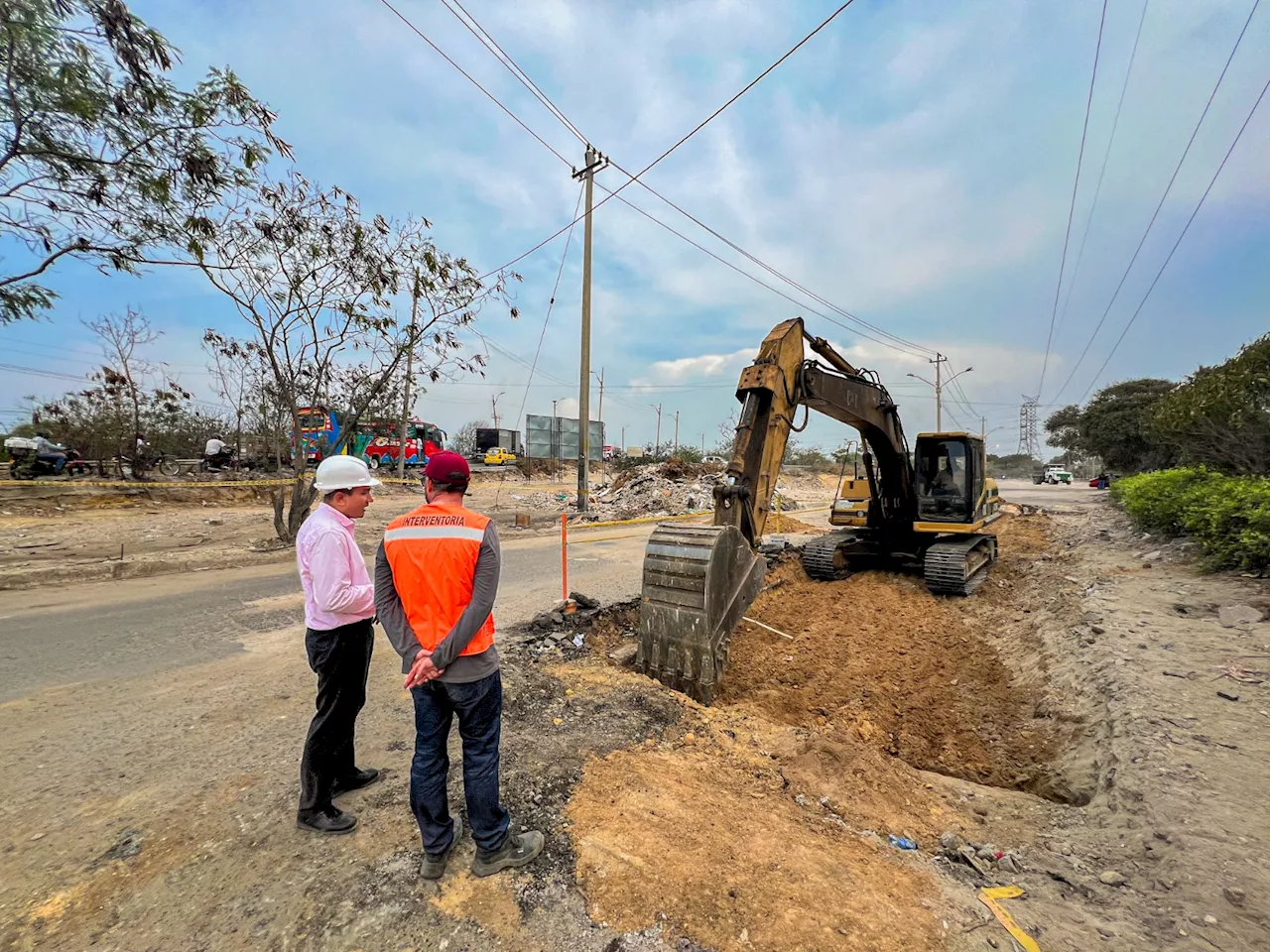 Revisan avances en obras de la calle 30, en Soledad