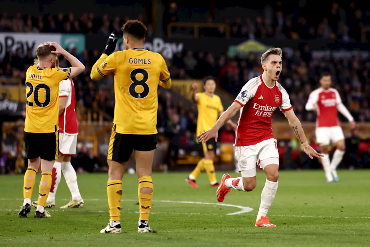 Arsenal sink Wolves to overtake Man City