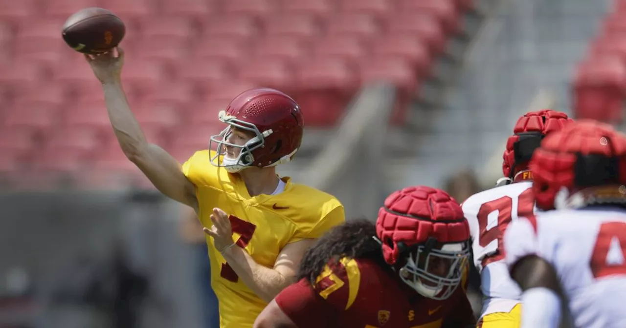 Miller Moss struggles to stand out against revamped defense in USC spring game