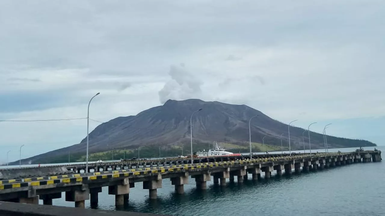 Pasca Erupsi Gunung Ruang, BNPB Siagakan Helikopter untuk Penanganan Darurat