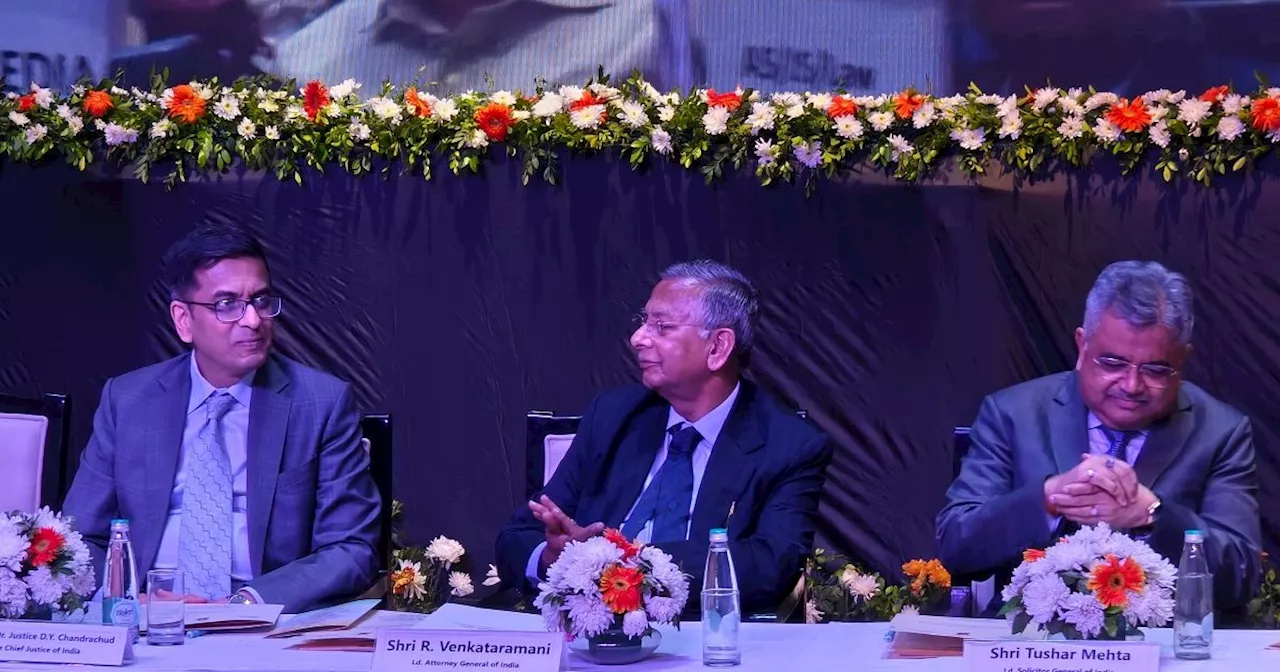 'नए अध्‍याय की शुरुआत ' CJI चंद्रचूड़ बोले- मौजूदा चुनौतियों निपटने को नए तरीके चाहिए, साथ बैठे थे तुषार मे...