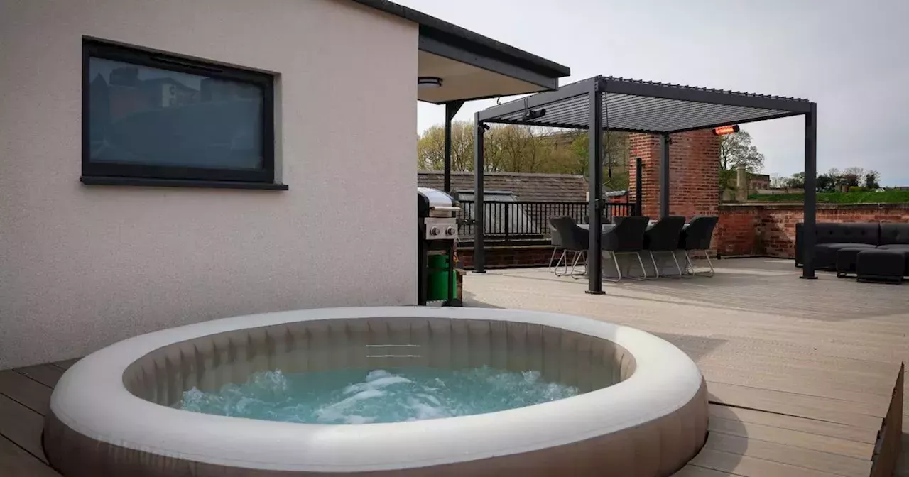 Nottingham City Centre: I Took A Tour Of Luxury Getaway House With Hot 