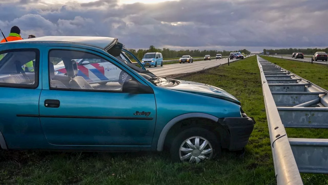 112-nieuws: schuurbrand in Wintelre • auto botst tegen vangrails