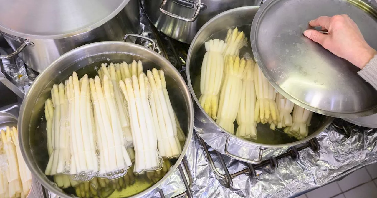 Hofläden in Moers und Umgebung​: Hier gibt es Spargel aus eigenem Anbau ​