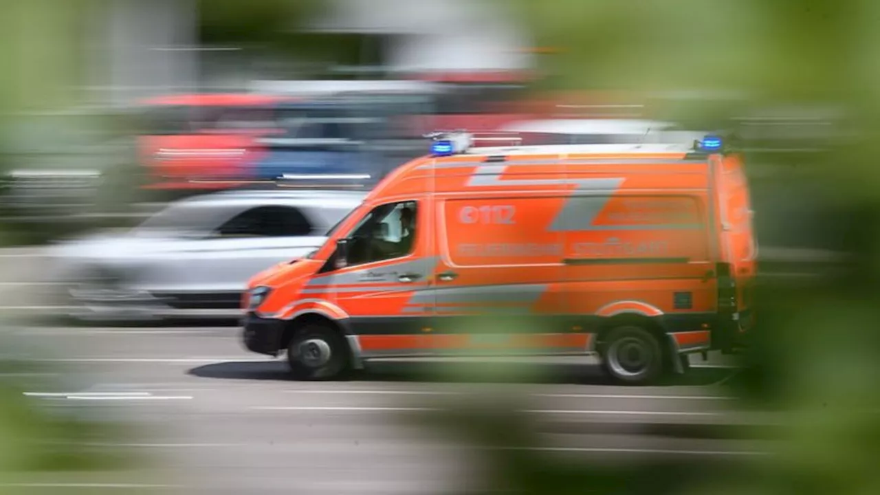 Unfall: Drei Verletzte nach Zusammenstoß zweier Autos