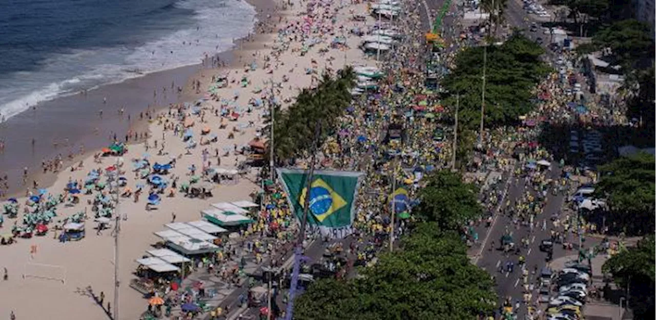 Fortalecido por falas de Musk, ato de Bolsonaro desafia feriadão no Rio