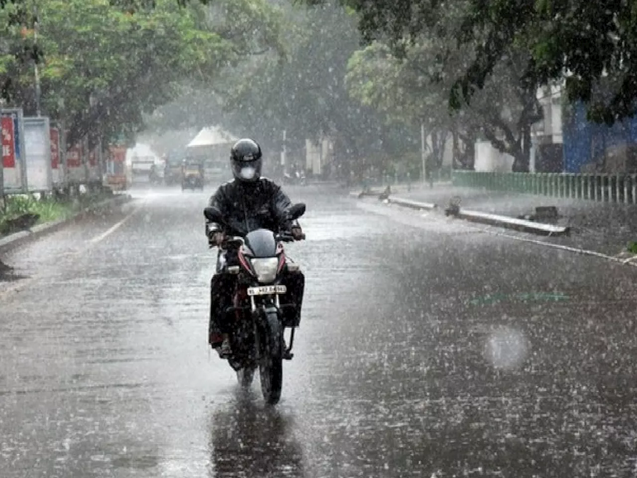 Maharashtra Weather: राज्यात 'या' ठिकाणी पावसाचा अंदाज; मुंबईत कसं असणार तापमान?