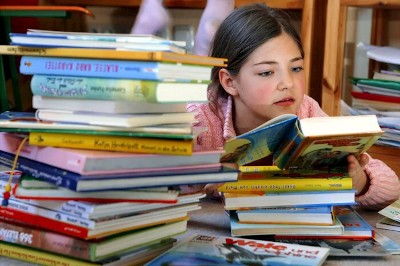 La Giornata del Libro con Dacia Maraini, tra letture e rose