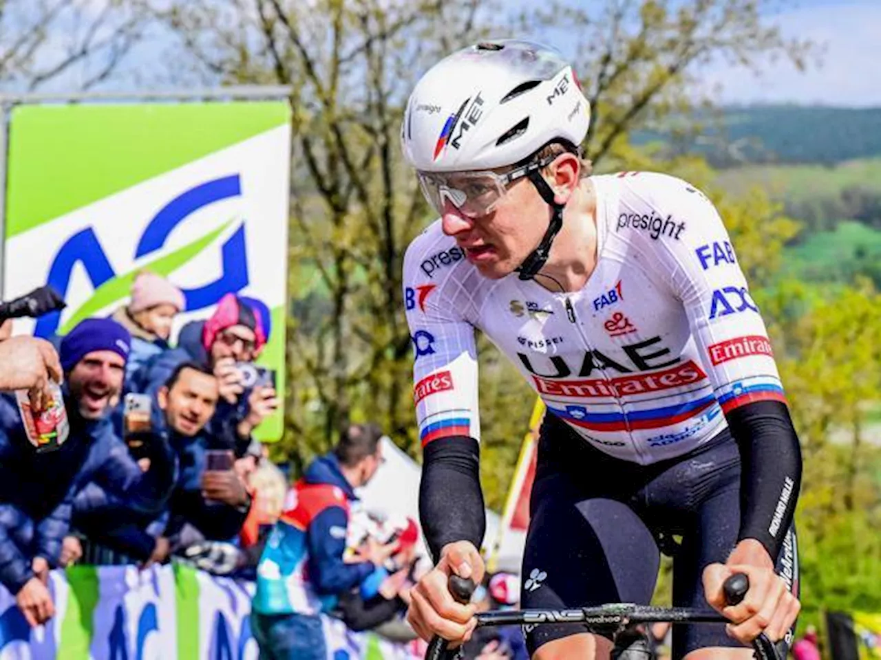 Pogacar vince la Liegi-Bastogne-Liegi 2024: lo sloveno batte il rivale van der Poel