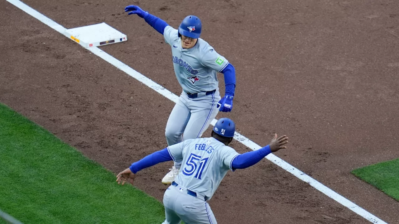 Daulton Varsho's 3-run homer keys Blue Jays' 5-2 win over Padres