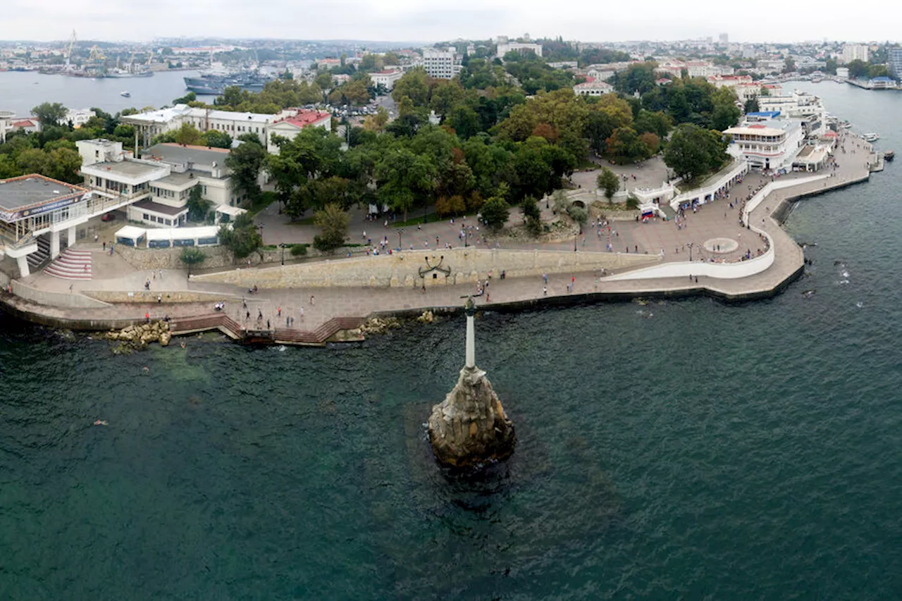 В Крыму заявили, что с момента передачи полуострова Украине его жители пытались вернуться в РФ