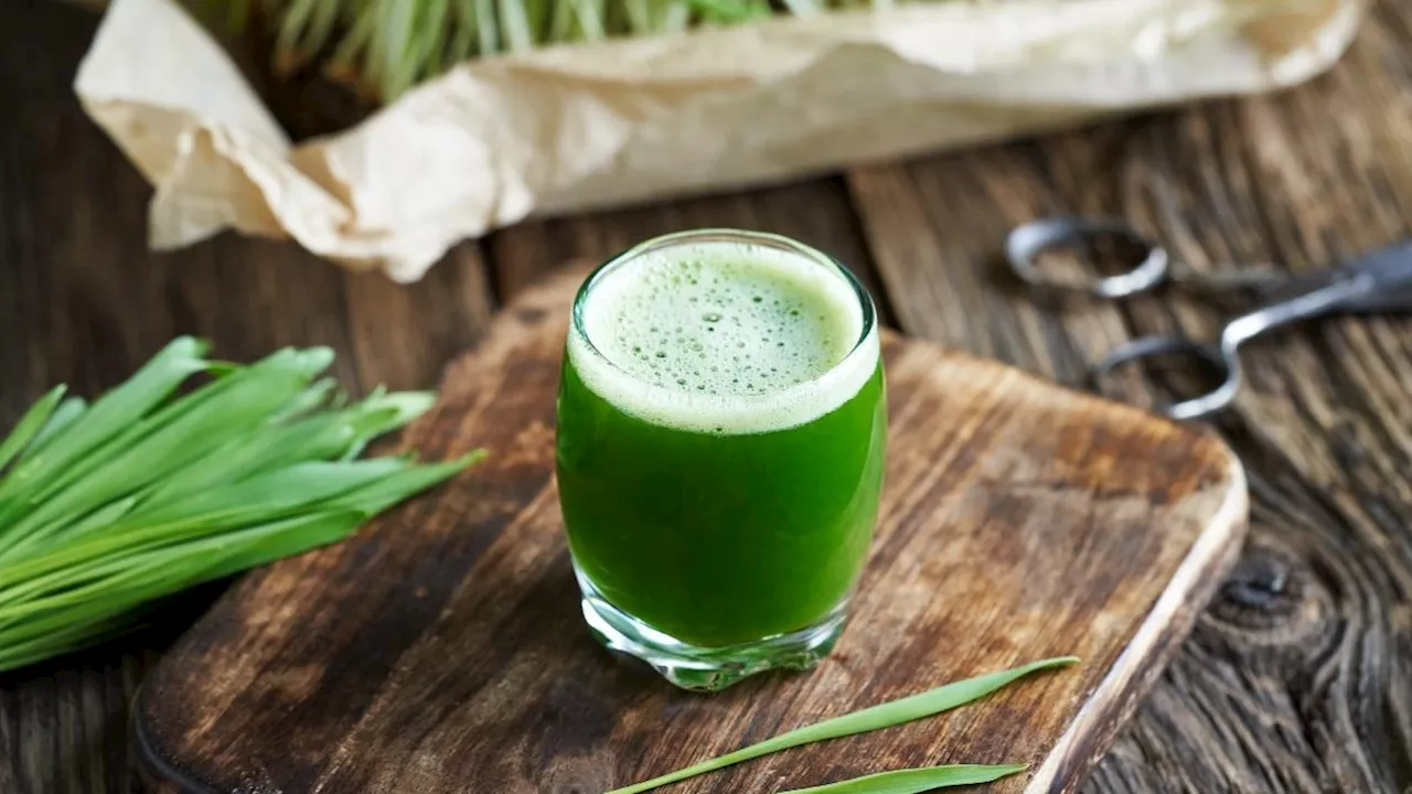 Come si usa l'erba di grano e perché fa bene a corpo e capelli