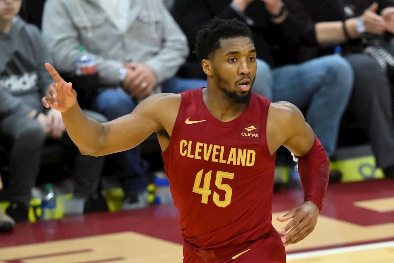 NBA: Donovan Mitchell helps Cavaliers outclass Magic in opener