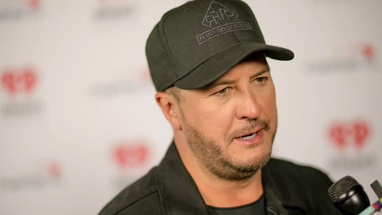 American Idol's Luke Bryan suffers brutal fall while performing onstage