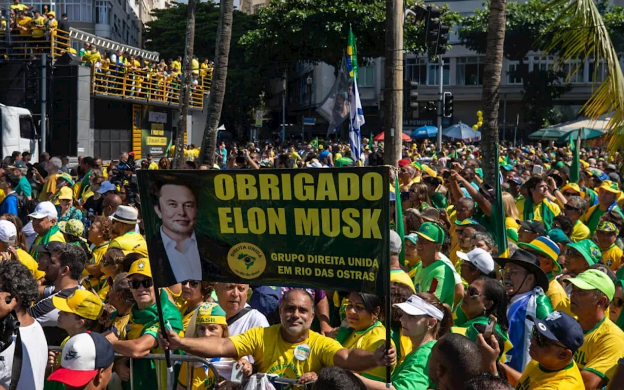 Ato pró-Bolsonaro tem ataque a Moraes, homenagem a Musk e discurso 'moderado' do ex-presidente